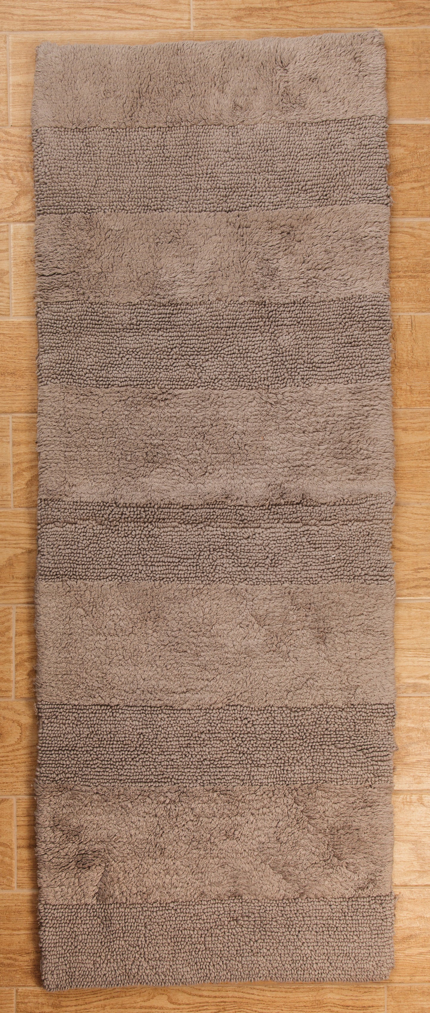 CASTLE HILL LONDON - SINGLE PIECE WIDE CUT REVERSIBLE BATH RUG COLLECTION