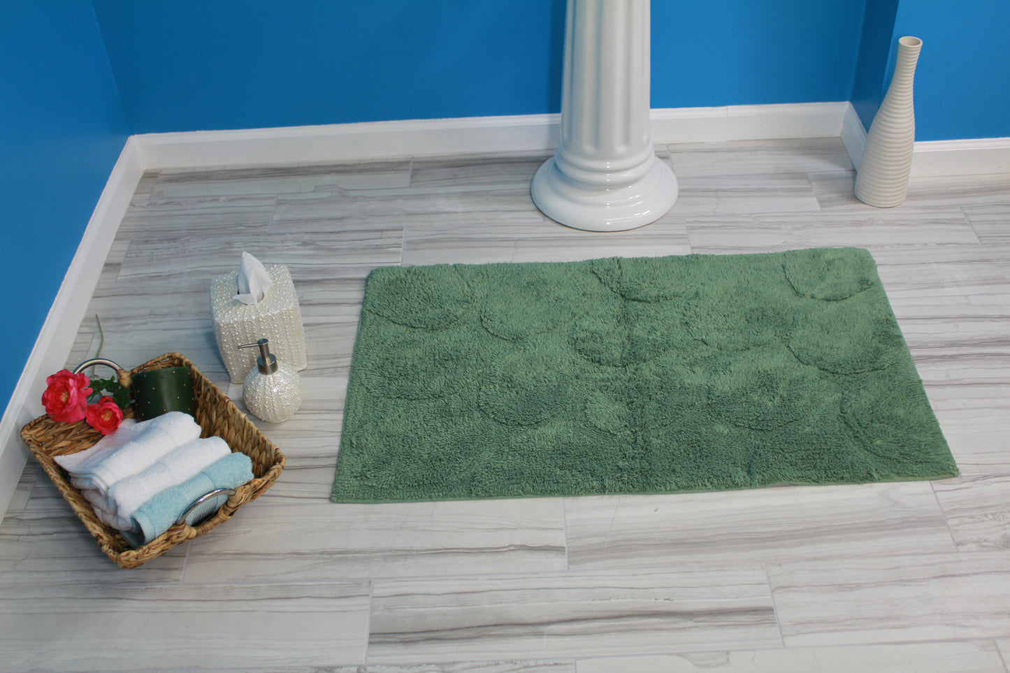 KNIGHTS BRIDGE - SINGLE PIECE PALM BATH RUG COLLECTION